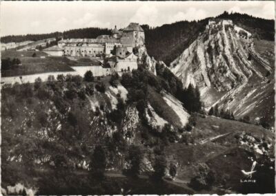 CPM LA CLUSE-et-MIJOUX Chateau de Joux et Fort du Larmont (1197114)