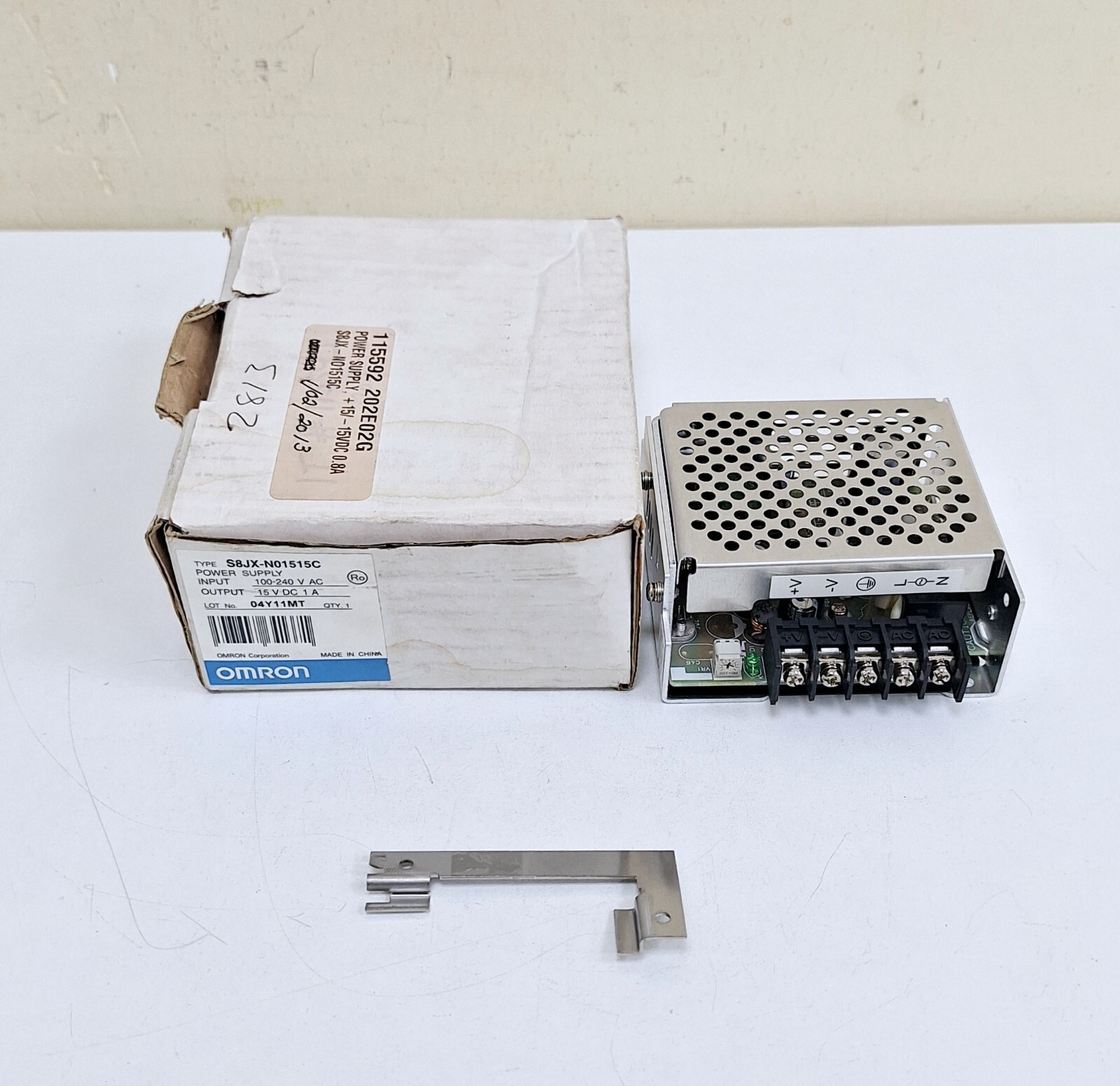 Omron S8JX-N01515C Power Supply DC15V 1A