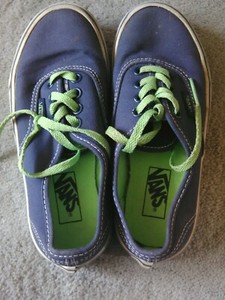 junior boys vans