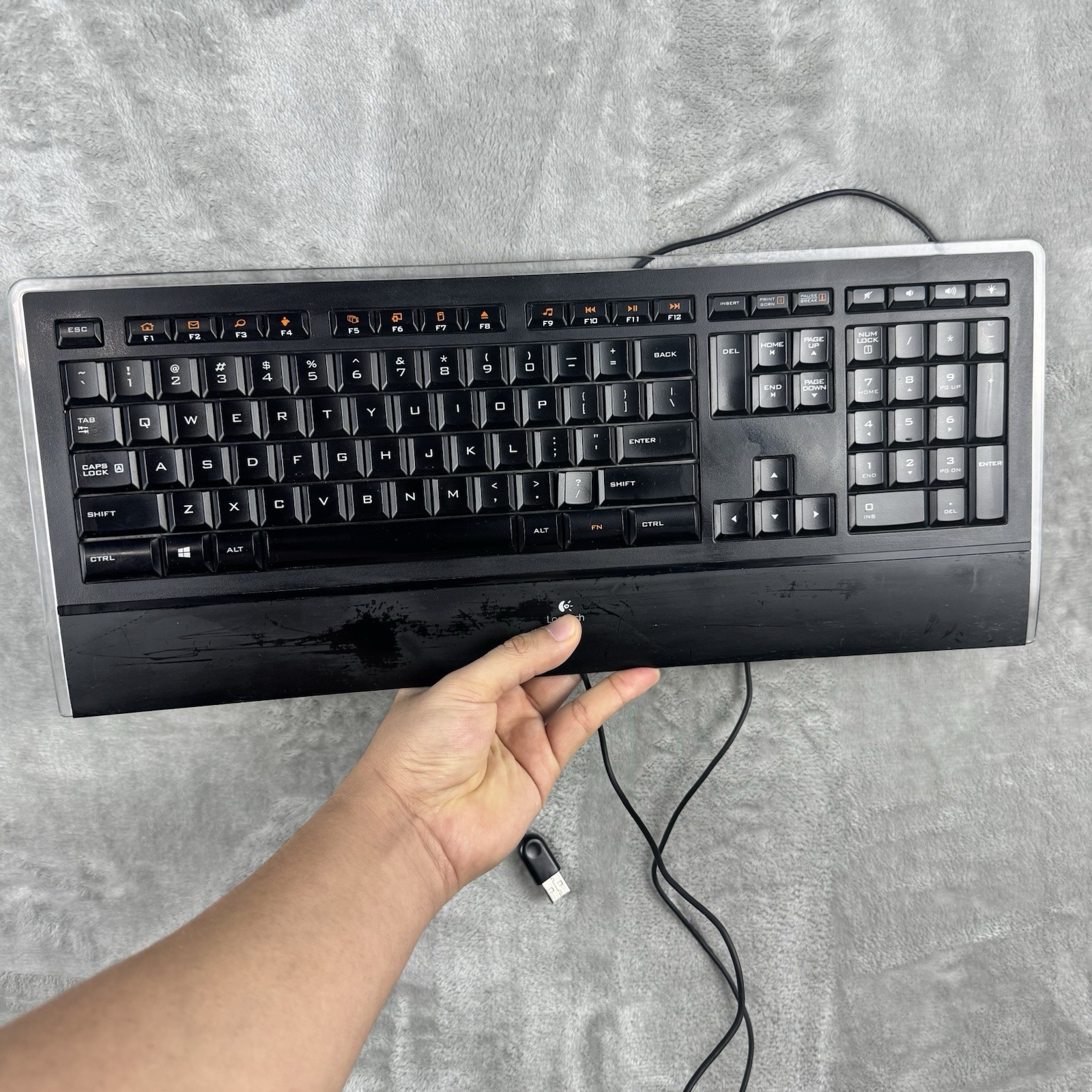 LogiTech Illuminated K740 USB Wired Keyboard Y-UY95 Black Tested WORKING