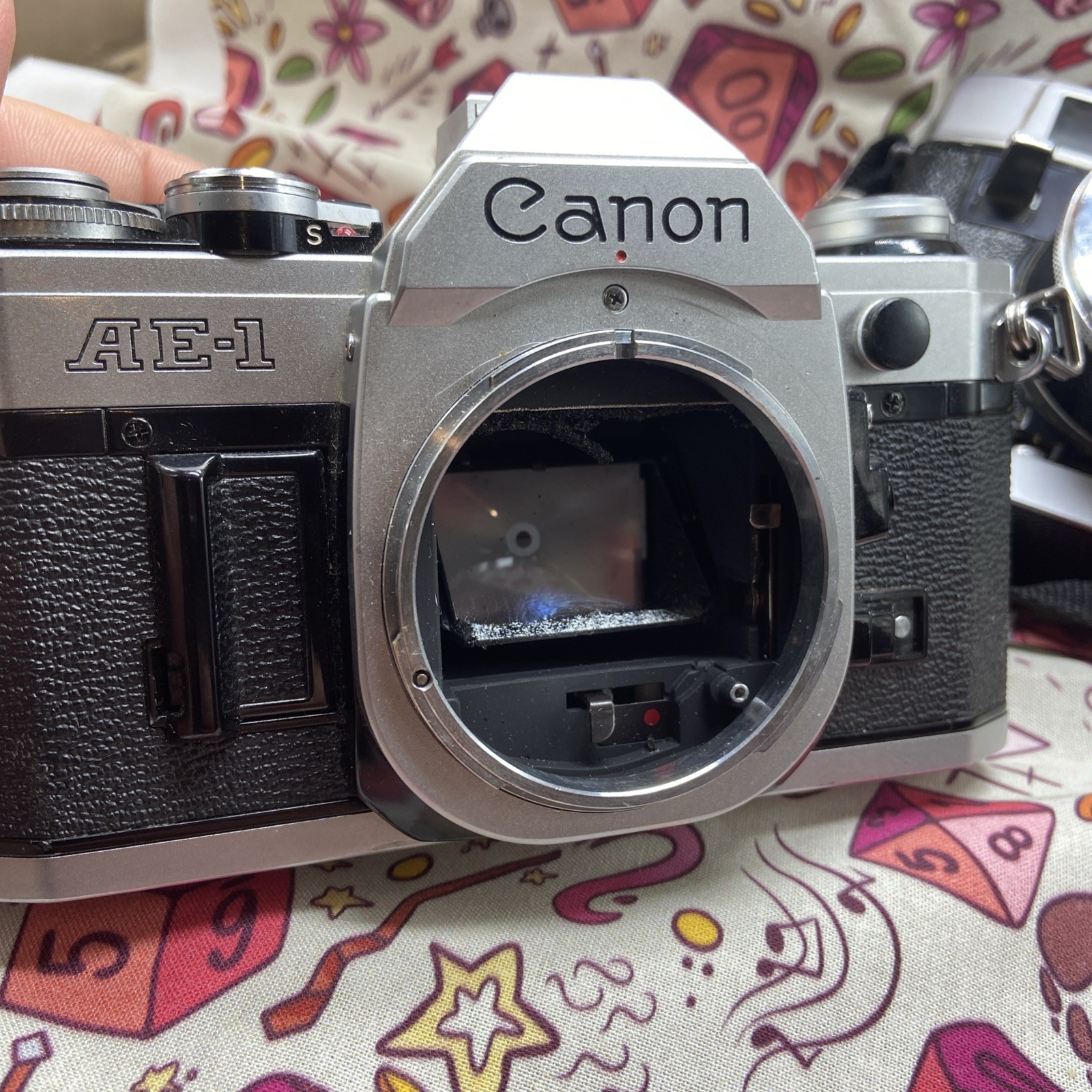 Vintage Camera Lot It 6  Canon AE-1 Kodak Pentax Petri Perkeo I Zorki 4 Untested
