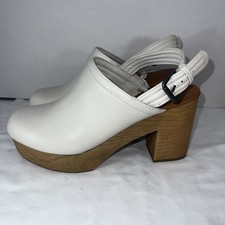 Universal Thread Womens Chunky Platform Clogs White W/Wood Block Heel Sz 9