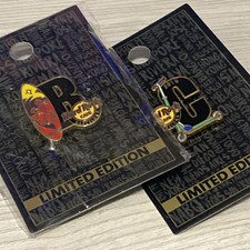 2 spille Hard Rock Cafe Barcelona Summer Mood - C, City Scooter, spilla tavola da surf B