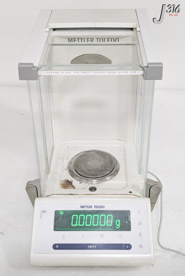 37174 METTLER TOLEDO ANALYTICAL BALANCE, NEWCLASSIC MF W/ P25
