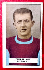 JOHN HILL BURNLEY NEWCASTLE ENGLAND GALLAHER FAMOUS  FOOTBALLERS 1926 CARD No 9.