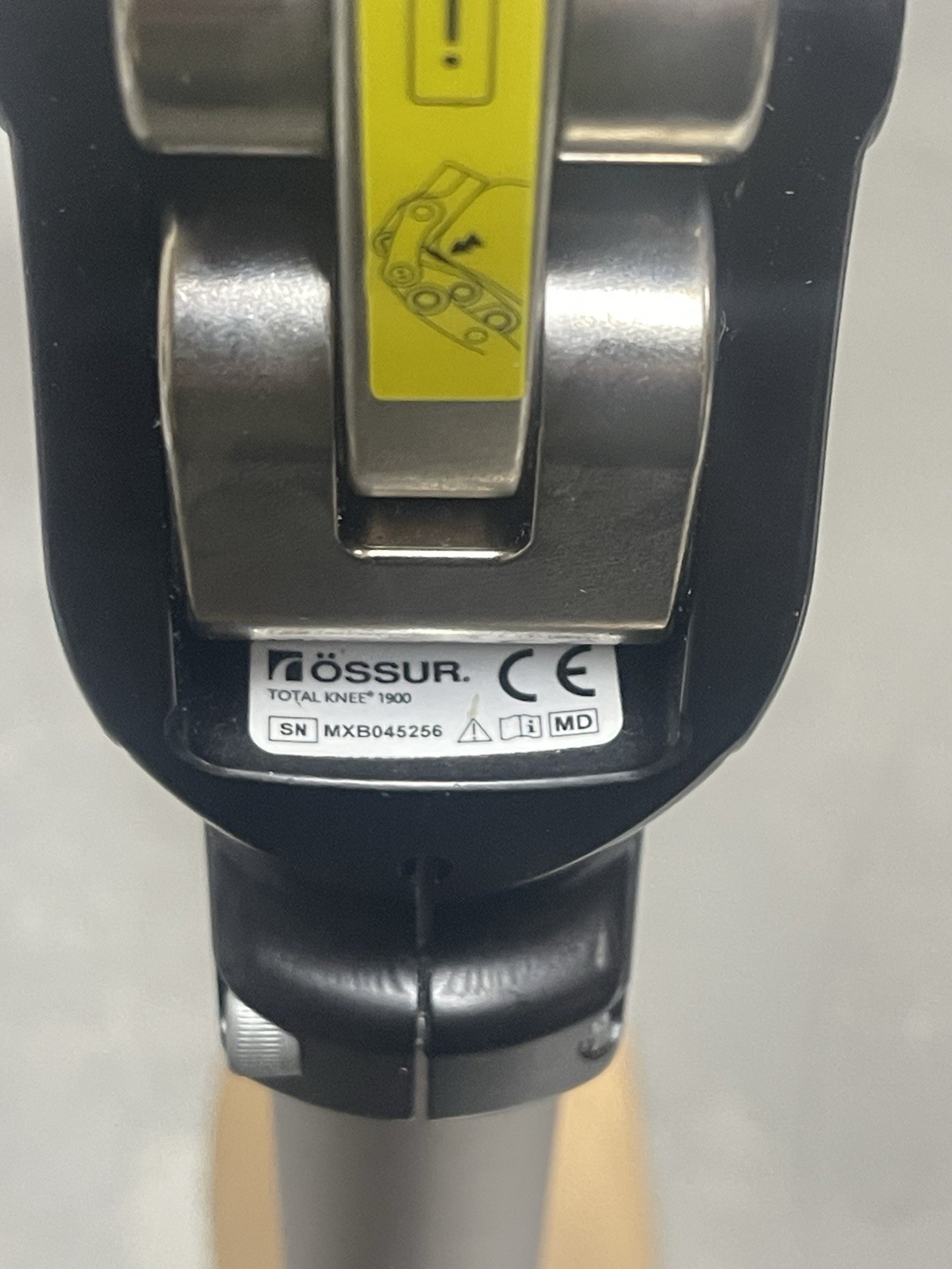 Ossur Total Knee 1900 with Otto Bock Restore 26 Right Foot