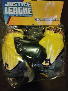 Justice League Unlimited Kid's Vinyl Batman Boxing Gloves 2011 * Brand New