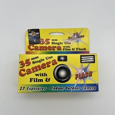 35mm Disposable Single Use Camera - 27 Exposures Flash 09/2002 ISO 400 NOS