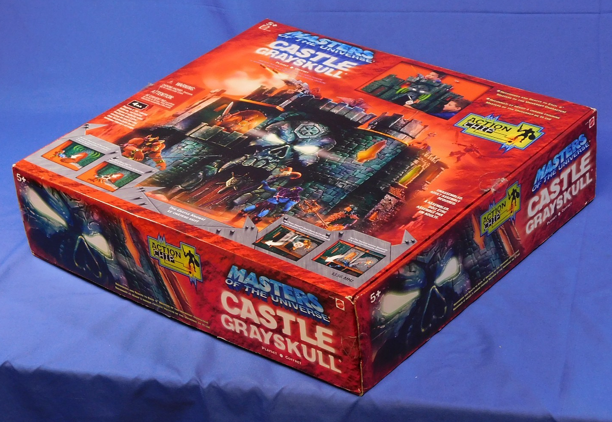 MASTERS OF THE UNIVERSE CASTLE GRAYSKULL PLAYSET 2002 NEW IN OPEN