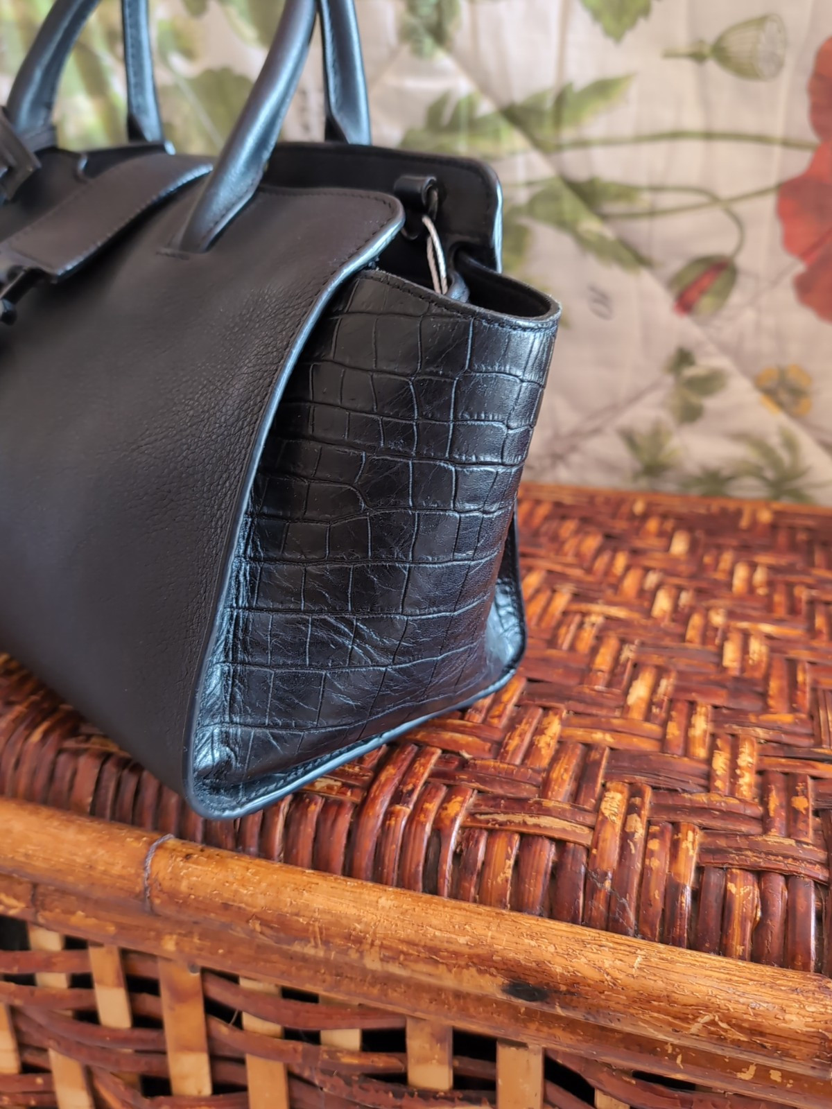 SAINT LAURENT BORSA YSL DOWNTOWN CABAS IN PELLE DI VITELLO NERA ACCENTI DI COCCODRILLO LOGO NERO