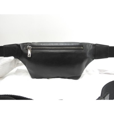 JIMMY CHOO FINSLEYOAJ Schwarz Stern Nieten Gürteltasche Leder Crossbody Bauch...
