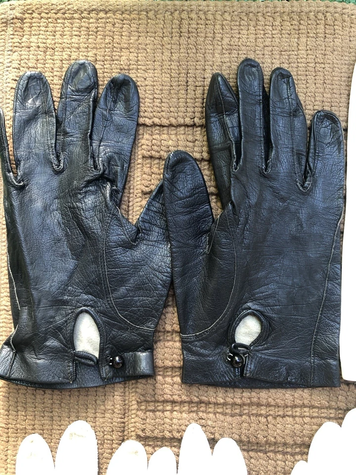 Estate Lot 6 Pair Vintage Gloves Leather, Satin Opera Gloves W/ Satin Box - Image 2 of 4