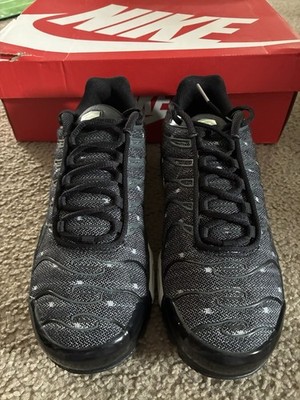 Nike Air Max Plus SE Black/Chrome-Summit White
