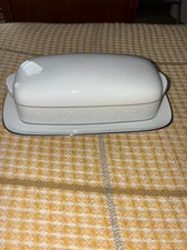 EUC NORITAKE #2585 TAHOE Covered Butter Dish