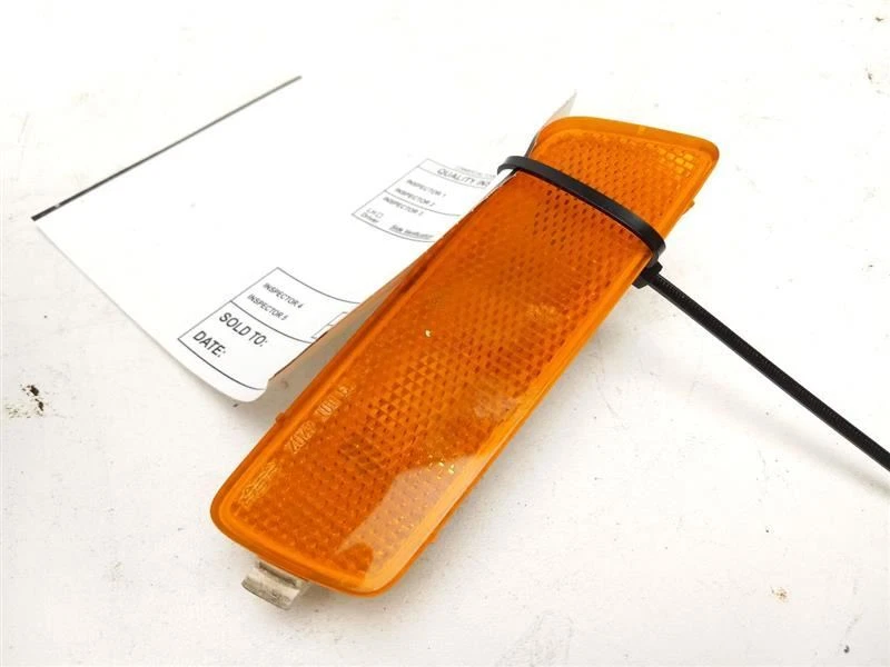 Luz marcadora de pasajeros Volkswagen Jetta 2005-2010 OEM Foto 2 de 4