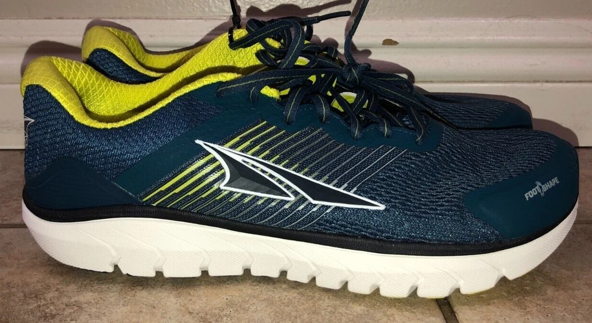 Wide toe box running shoes deals altra