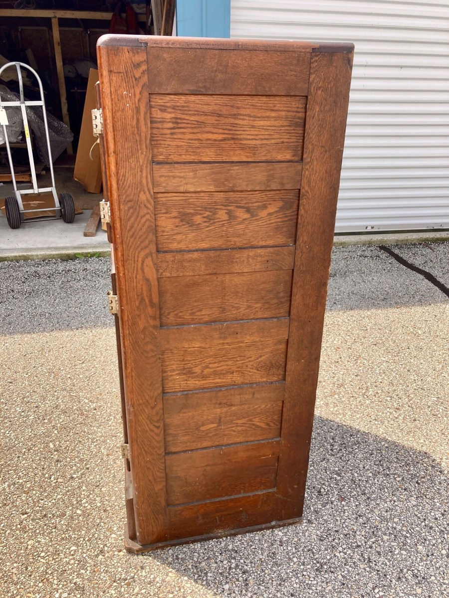 アンティーク　アイスボックス Antique Ice Box - Superhive (formerly Blender Market)