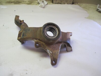 KAWASAKI KRF750N TERYX SXS OEM RIGHT FRONT STEERING KNUCKLE D325 2010