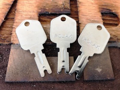 3 KEYS fits FORKLIFT CLARK YALE DAEWOO GRADALL JLG HYSTER CAT SKYTRAC POLAK 166