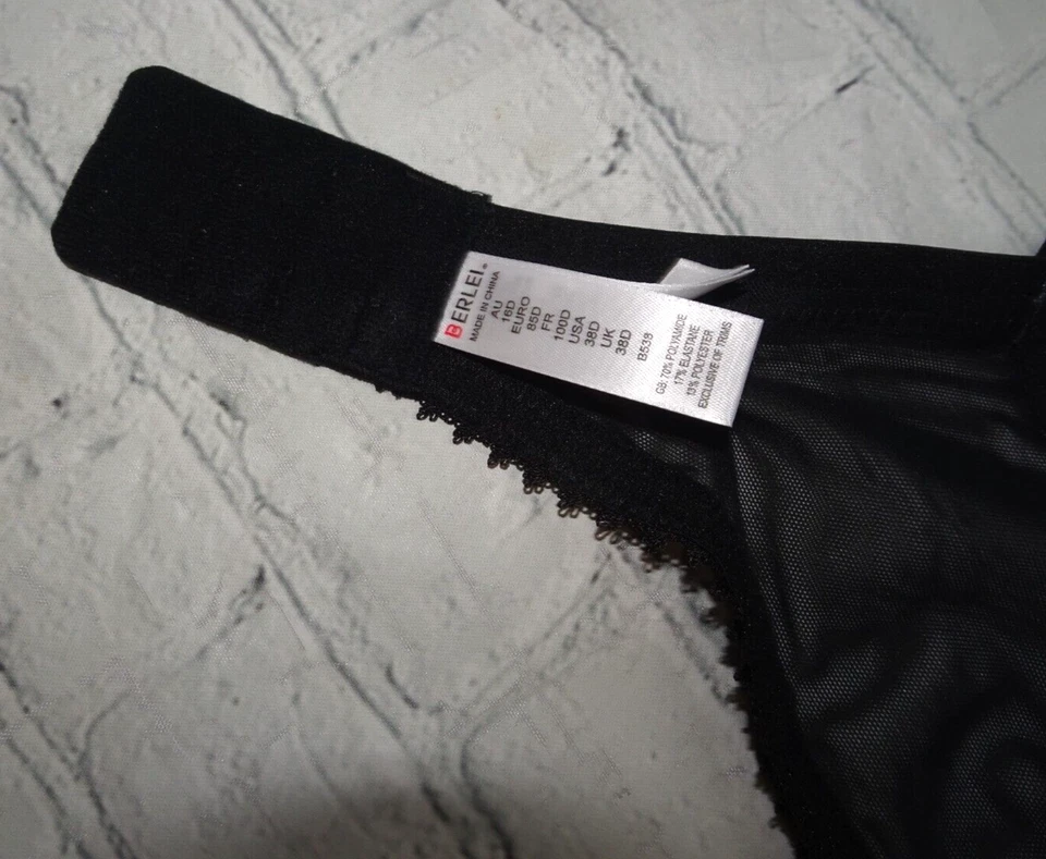 Berlei Women's Embrace Side Support Bra, Black, 38D - Image 4 of 4