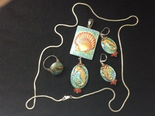 AKR Amy Kahn Russell Sterling Silver Shell / Seahorse Pendant Earring Ring Set - Picture 10 of 12