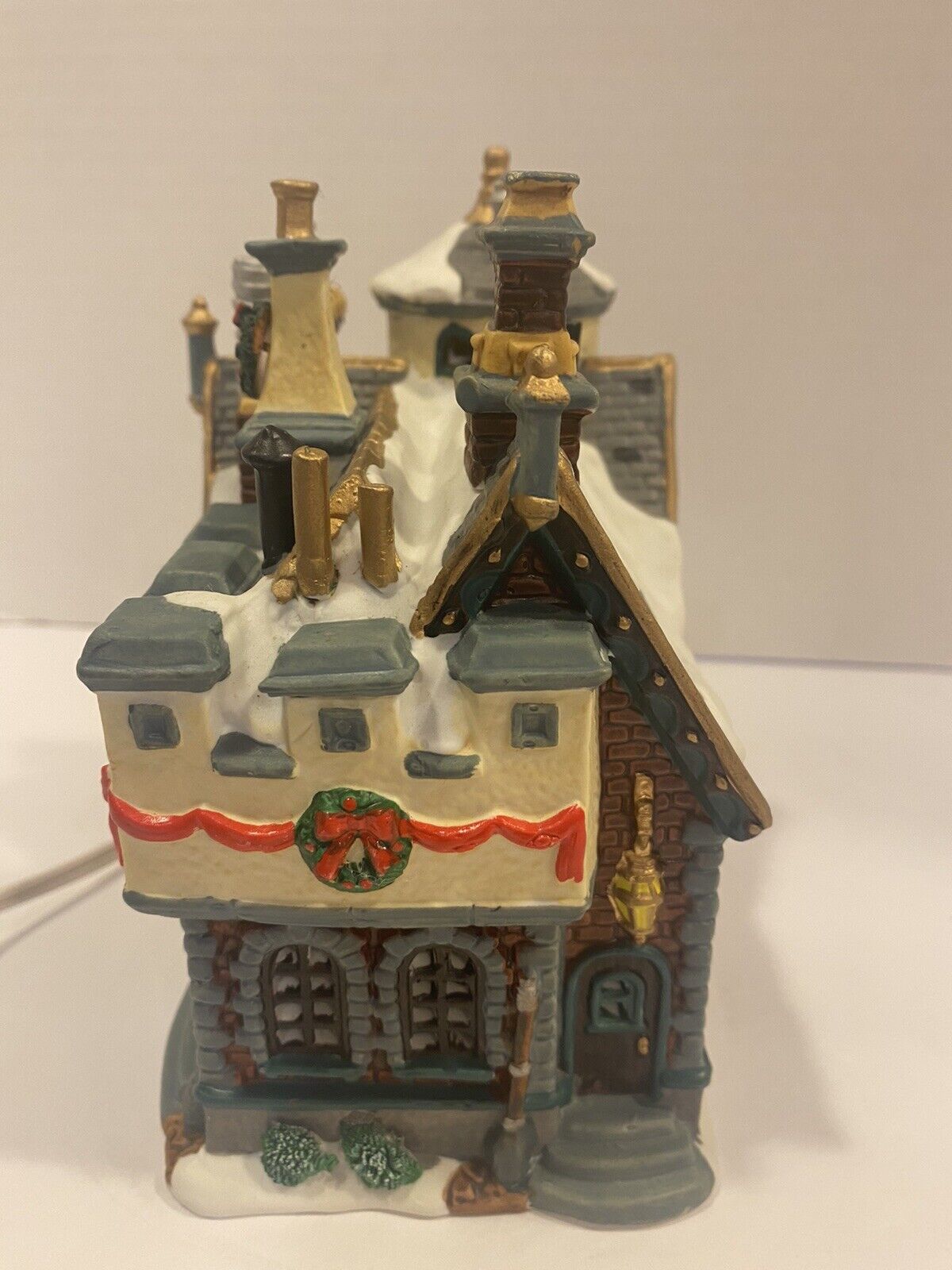 Picture 2 of 6
