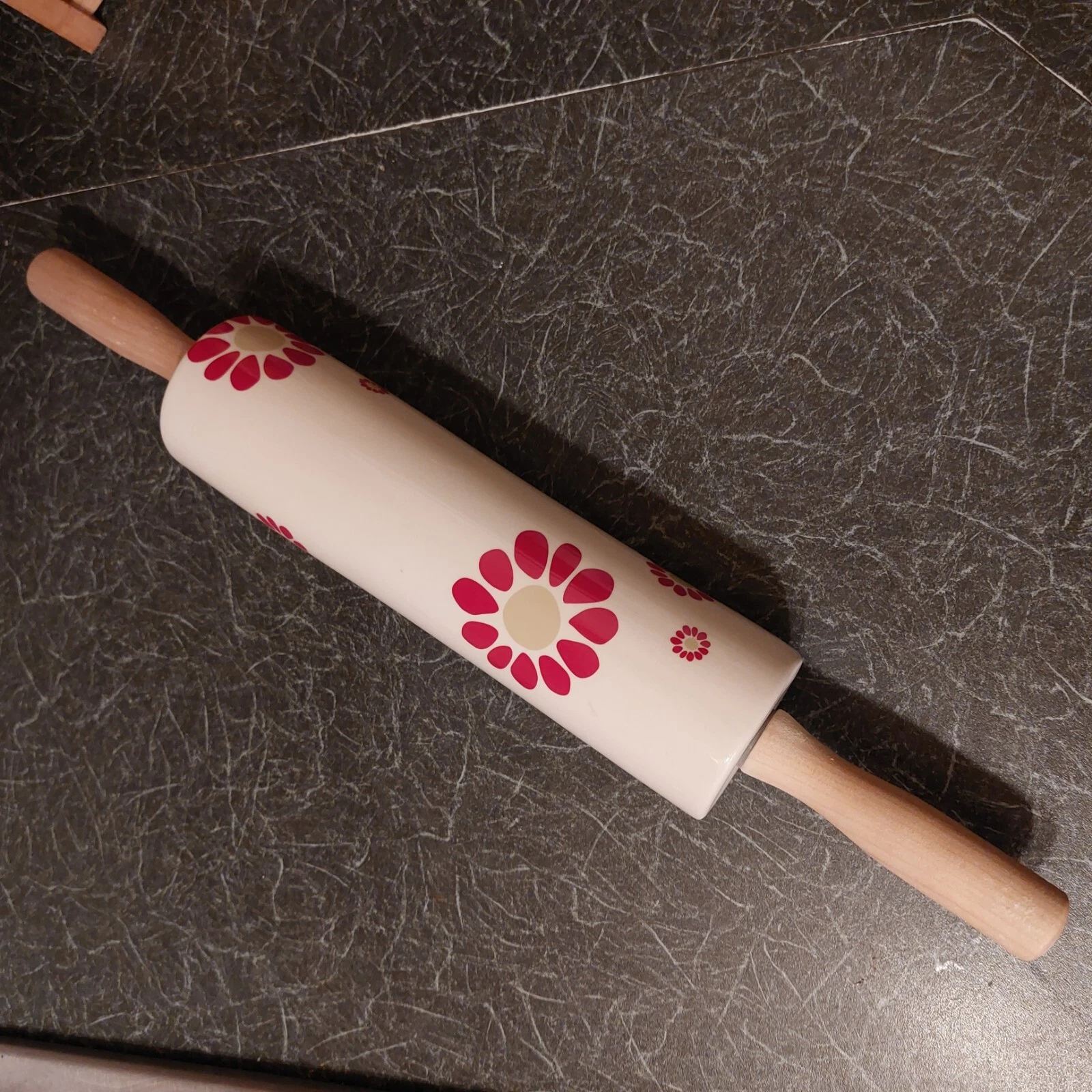 Ceramic Rolling Pin Wood Handle Floral Pioneer Woman 17.5" Unmarked
Opens in a new window or tab