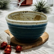 Studio Art Pottery Handmade Medium Blue Bowl Speckled 5.75” Signed Earth Bowls