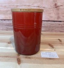 Le Creuset Stoneware 2.5 QT Large Storage Canister/Wooden Lid Cerise NWOB