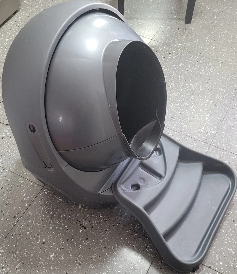 Caja de arena autolimpiante automática Litter-Robot 3 Connect Foto 2 de 4