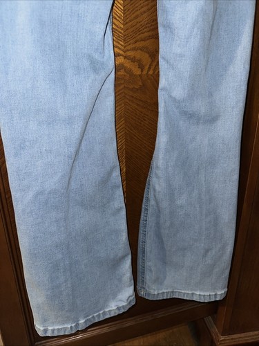 Girls So Light Wash Distressed Flare Leg Jeans. Sz 12. Broken Belt Loop - Picture 8 of 10