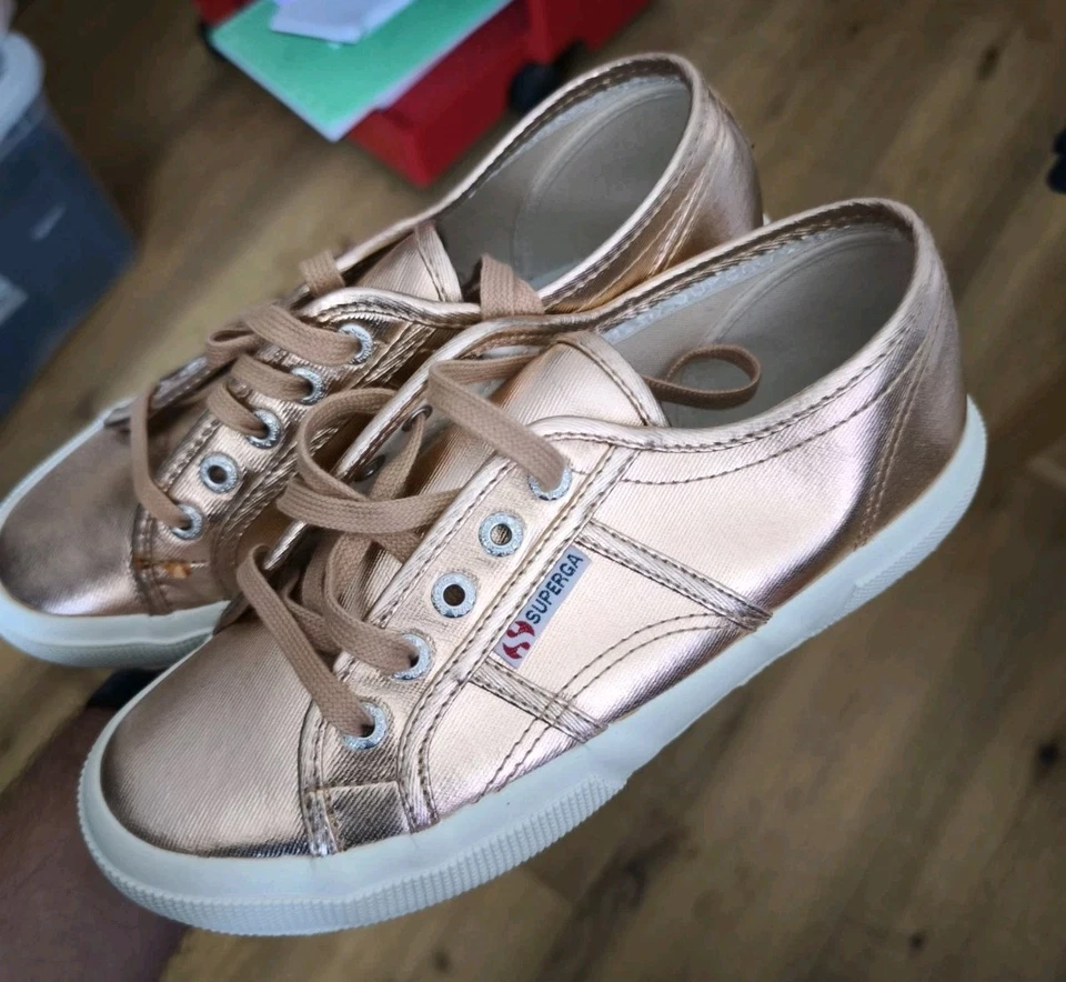 Superga 2750, foto 1 di 4