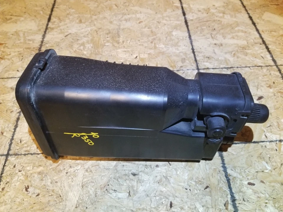 07 08 09 10 Bote de vapor de combustible OEM Mercedes R350 Foto 3 de 4