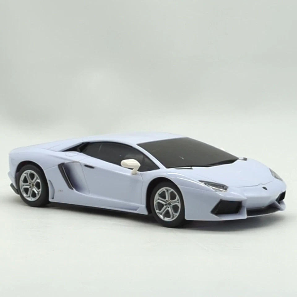 Maisto RC 1:24 Car Lamborghini Aventador LP700-4 White w/ Remote Tested & Works Foto 2 de 4