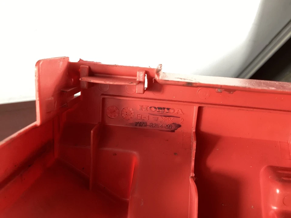 Honda Odyssey 2018-2022 3,5 L batería fusible positivo más tapa terminal cubierta OEM. Foto 4 de 4