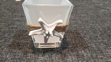 Pre-owned Mini white glass Vases w/ Accent Starfish 
