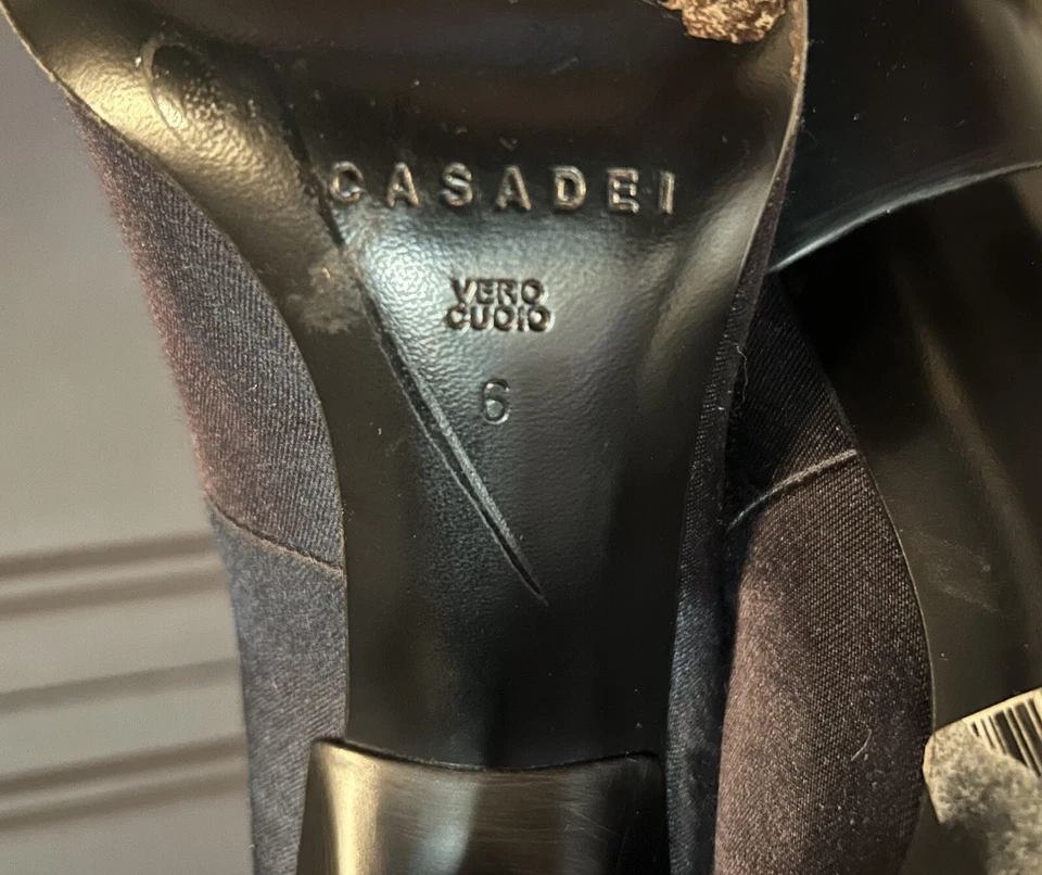 Zapatos de salón Casadei clásicos negros satinados talla 6 hechos en Italia Foto 4 de 4