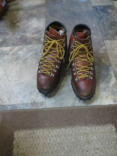Red Wing Irish Setter 825 Hiking Boots 