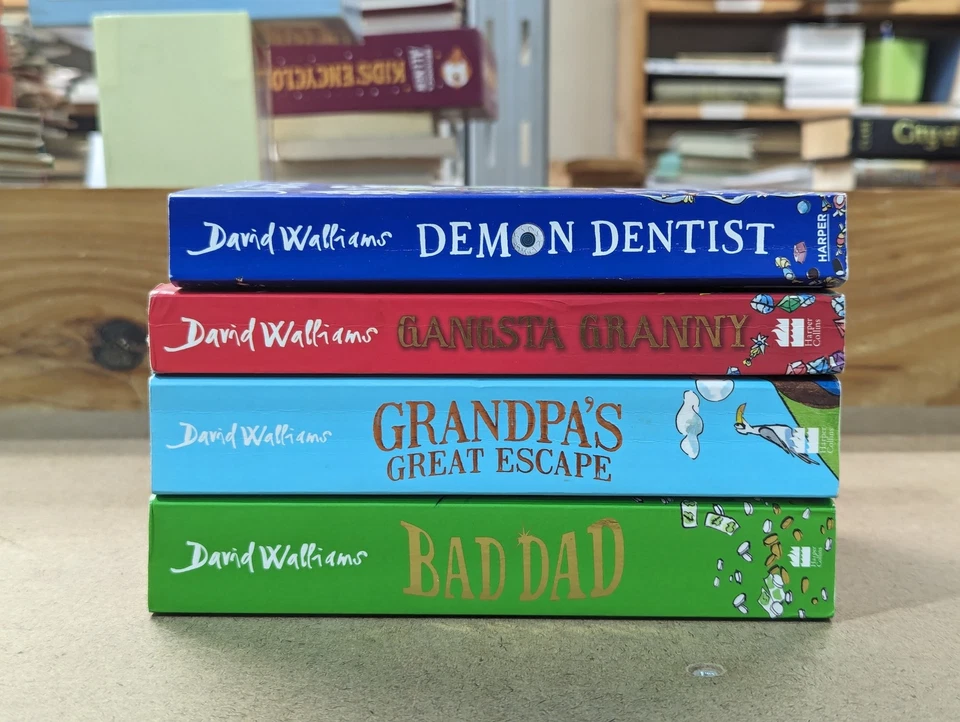 Lot of 4 Books by David Walliams Granny Dentist Grandpa's Bad Dad Foto 2 de 4