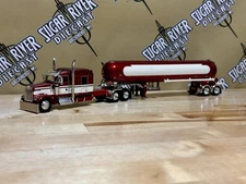 Dcp 1/64 Kenworth W900 semi Truck And propane  tanker trailer Farm Toy
