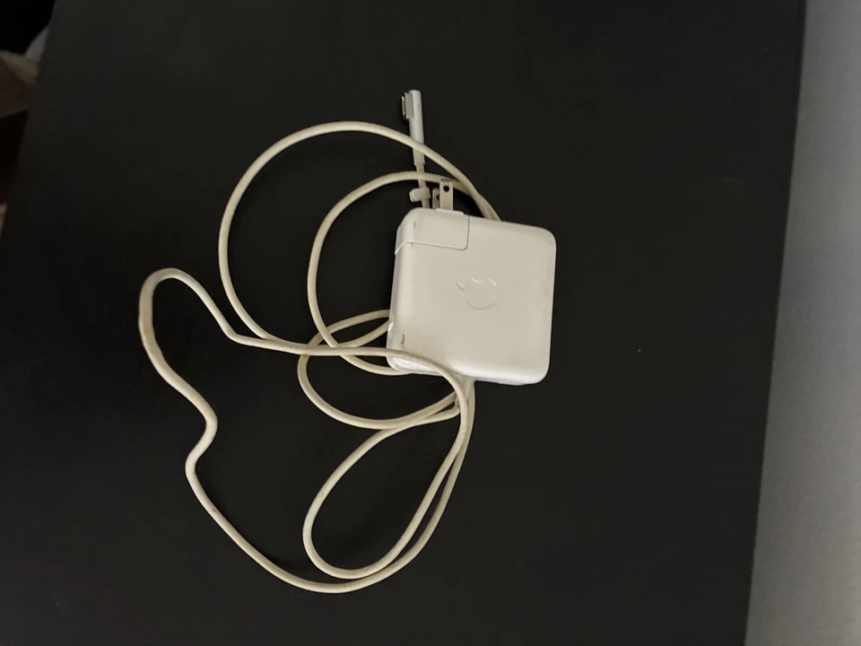 Apple MacBook Pro 13” Mid-2012 i5 2.5GHz 16GB RAM 500GB HDD – RAM mejorada Foto 4 de 4