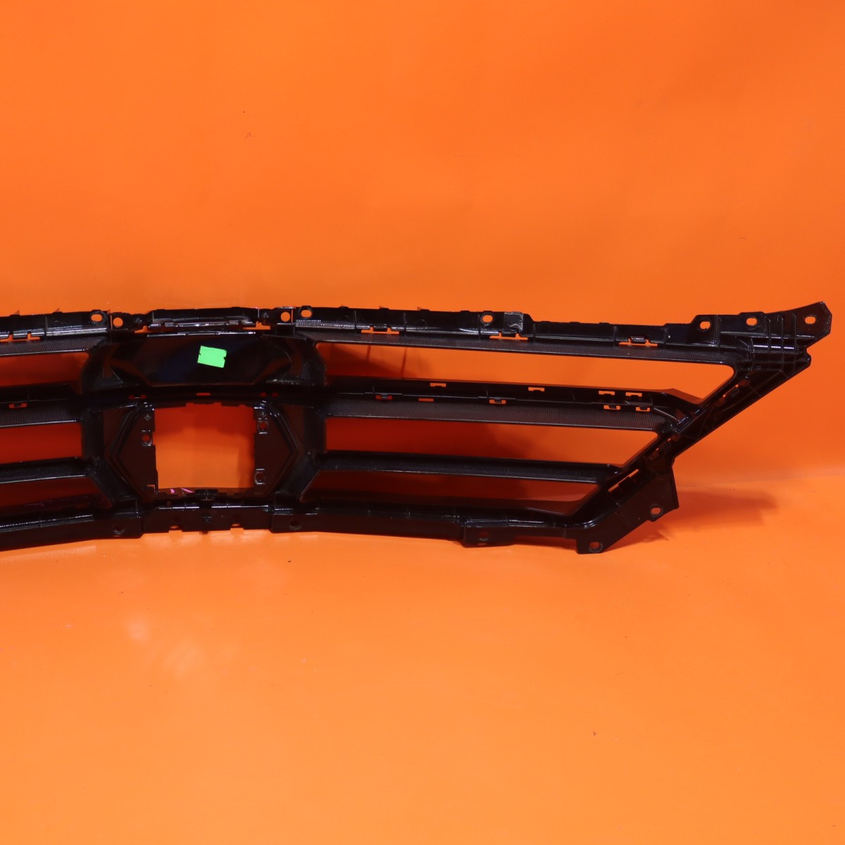 LAMBORGHINI URUS GRILLE UPPER 2019 2020 2021 4ML807639G OEM DAMAGED