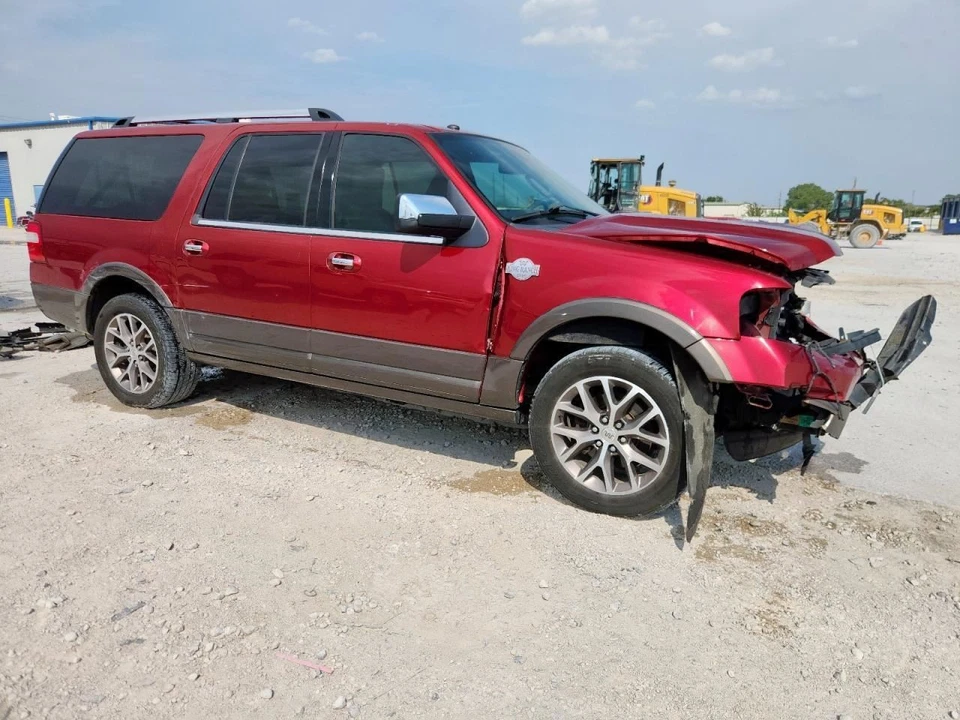 (LOCAL PICKUP ONLY) Rear Bumper 131" Wb Extended With Park Assist Fits 11-17 EXP Foto 4 de 4