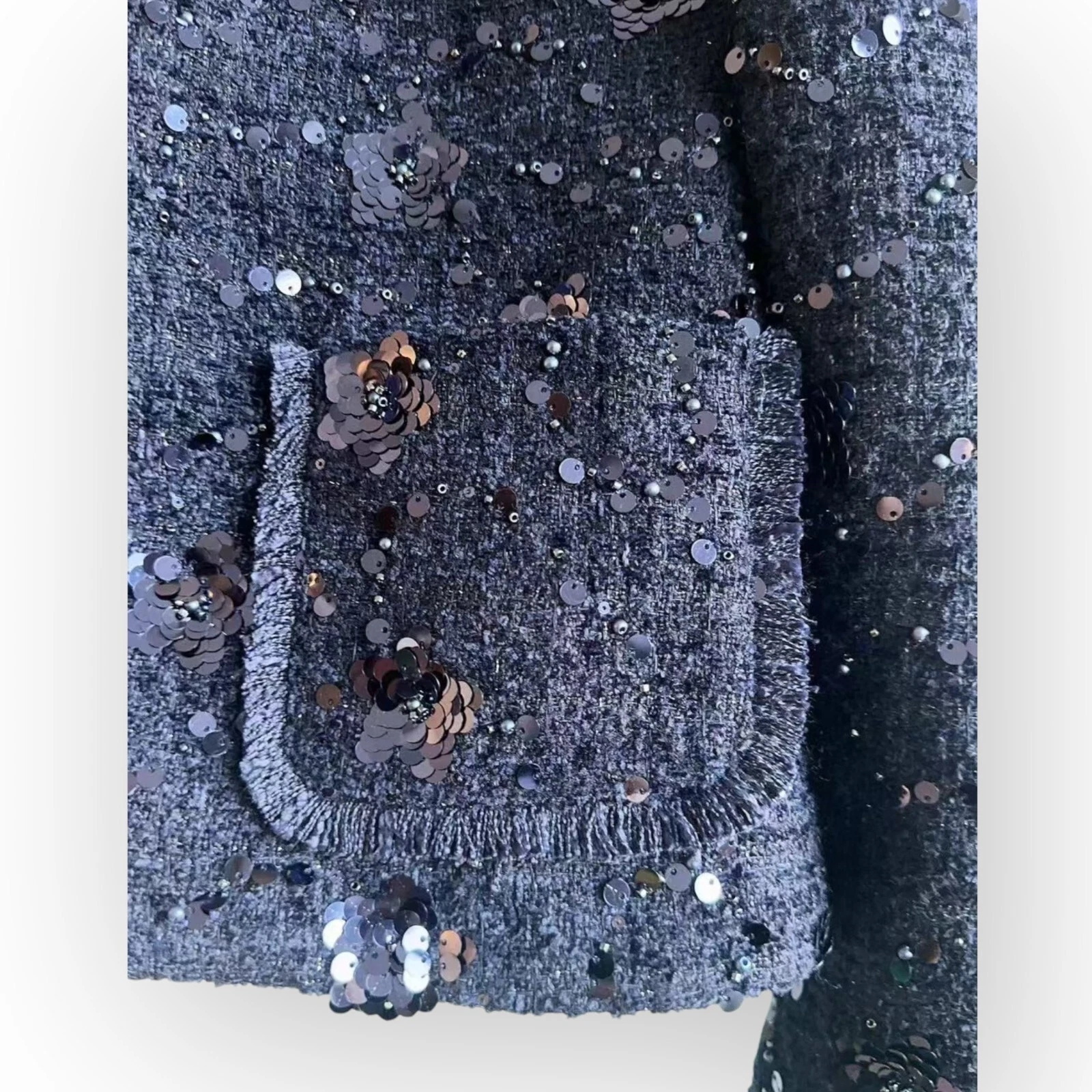 Giacca CHANELBlue paillettes con paillettes e piume staccabile GIACCA taglia 36