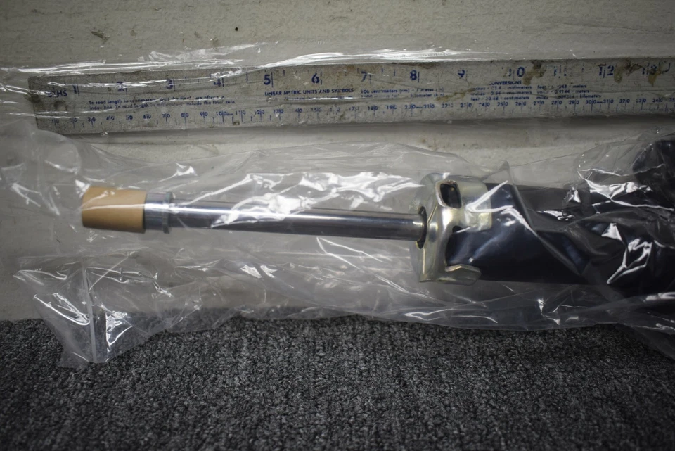 Amortiguador trasero Subaru WRX Base 2.0 2019-2020 OEM de fábrica Foto 2 de 4