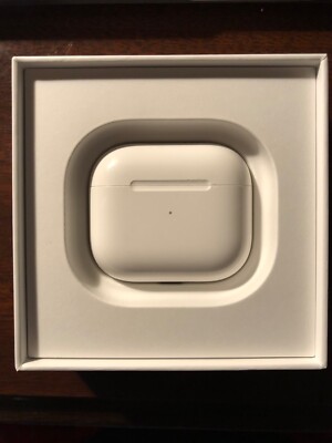 Apple AirPods 3rd Generation With MagSafe Wireless Charging Case