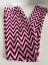 LuLaRoe OS One Size 2-10 Leggings Raspberry White Chevron Pattern NWOT