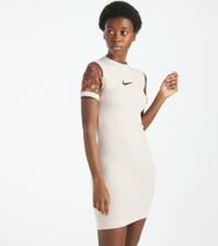 Nike Womens Short Sleeve Dress Barely Rose Size S CW4737 69 Pink Brown Essential
