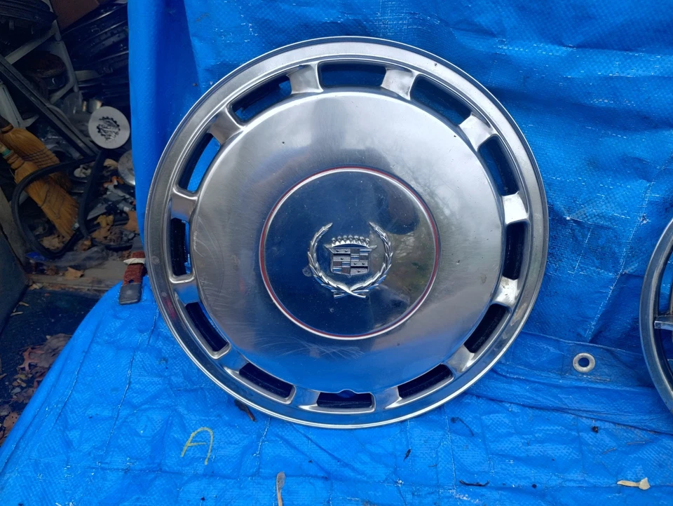 (1) 1989 1990 1991 1992 Cadillac Deville # 2053 15" tampa de roda calota cromada #a - Imagem 2 de 4