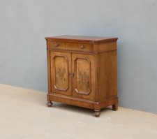 Credenza mobiletto due ante e un cassetto in noce, primi '900 - L 85,5 cm!